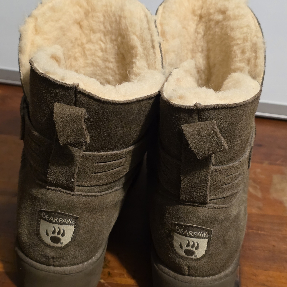 BearPaw Wellston Suede Boots with Plush Cream Interior